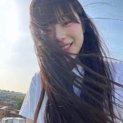 那女孩真帅